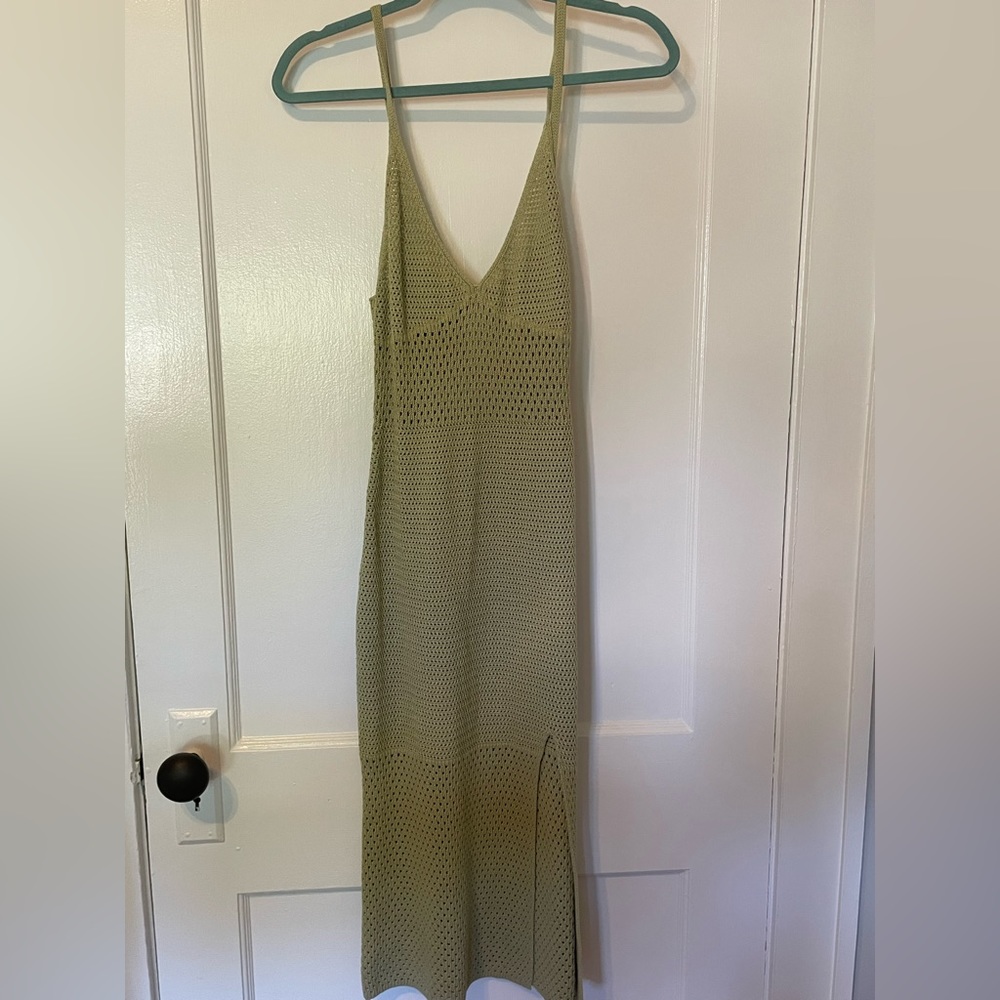 ARITZIA sage green sleeveless crochet dress